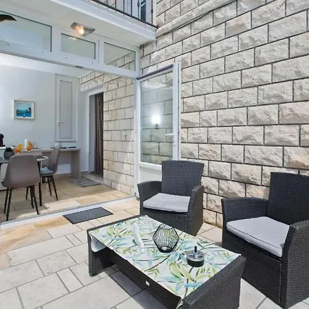 Apartment Juric 1 Hvar Town