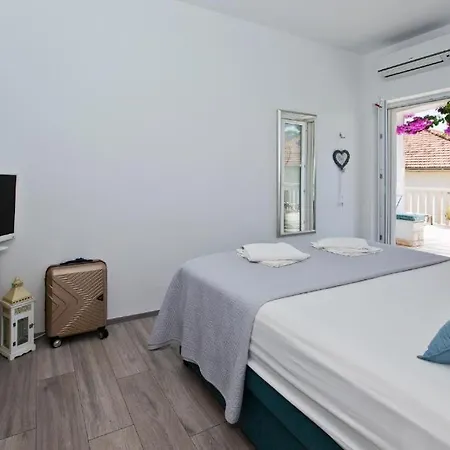 Apartment Juric 1 Hvar Town