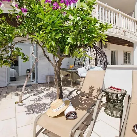 Apartment Juric 1 *